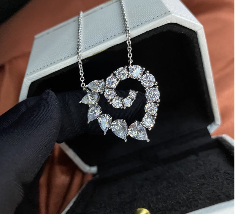 ELEGANT SILVER NECKLACE