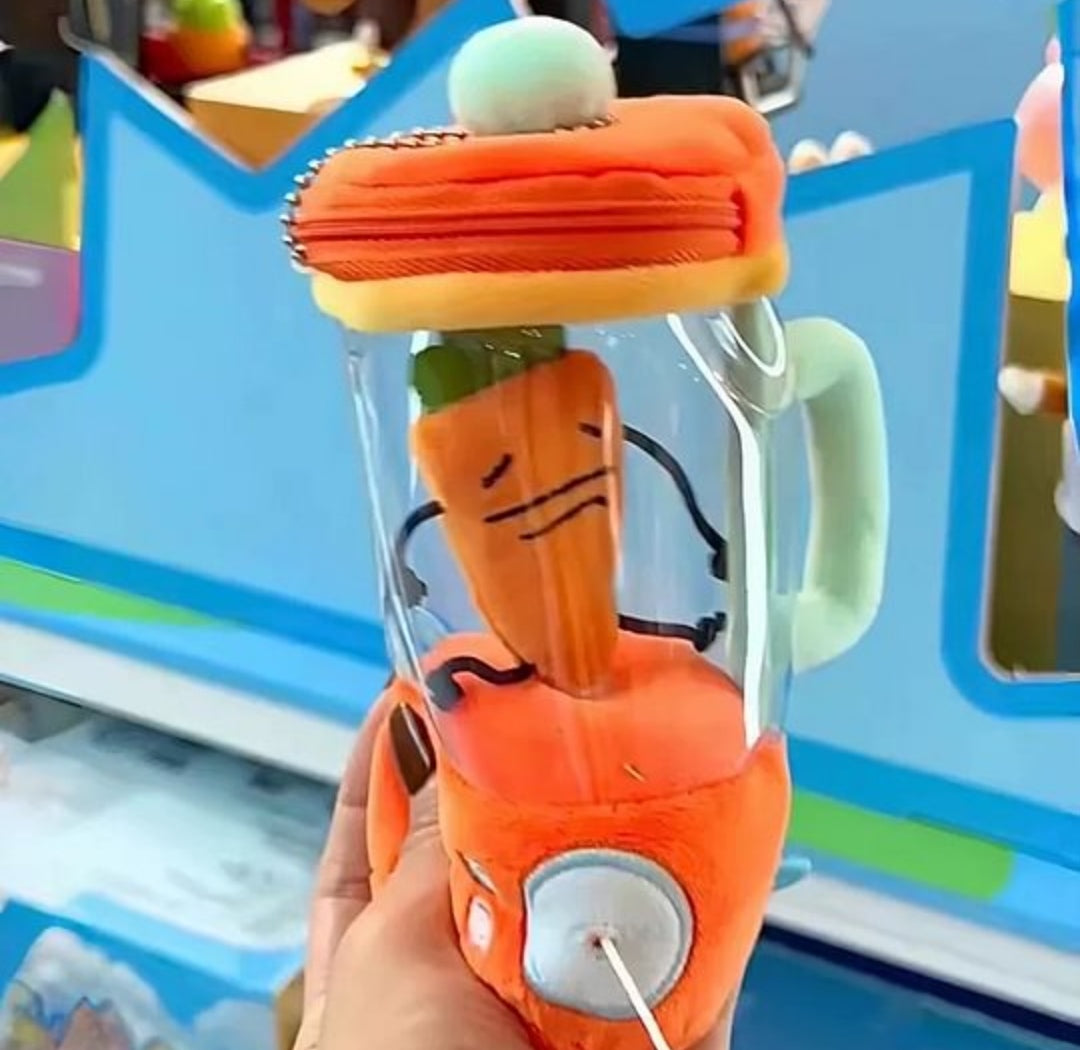 CARROT JUICER DOLL