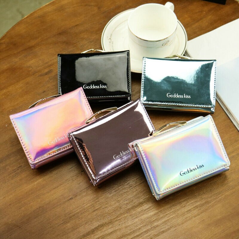 RETRO FOLDABLE WALLET FOR WOMEN
