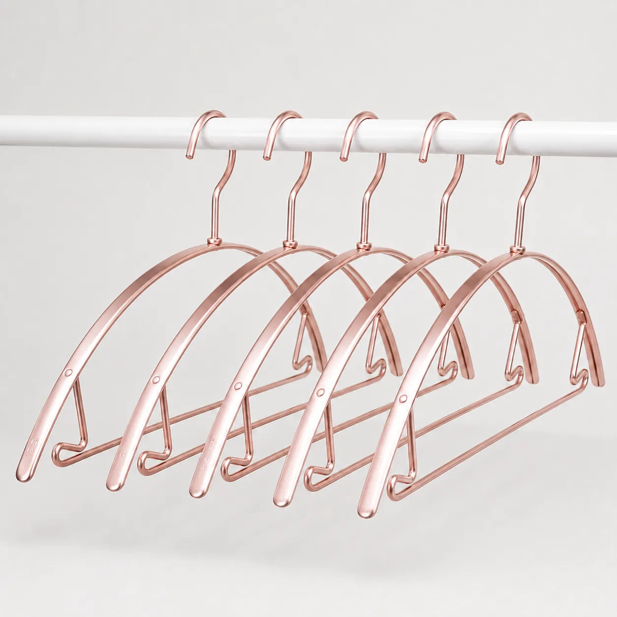 ALUMINUM WIDE HANGERS
