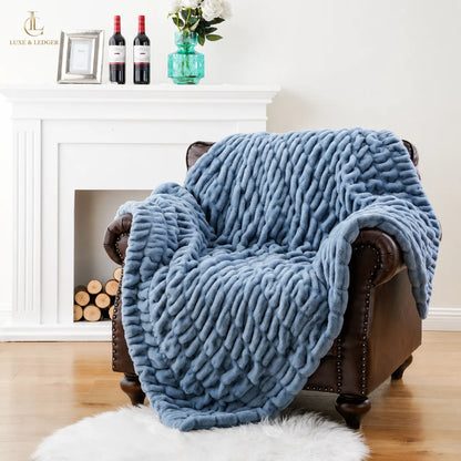 DREAMCLOUD BLANKET