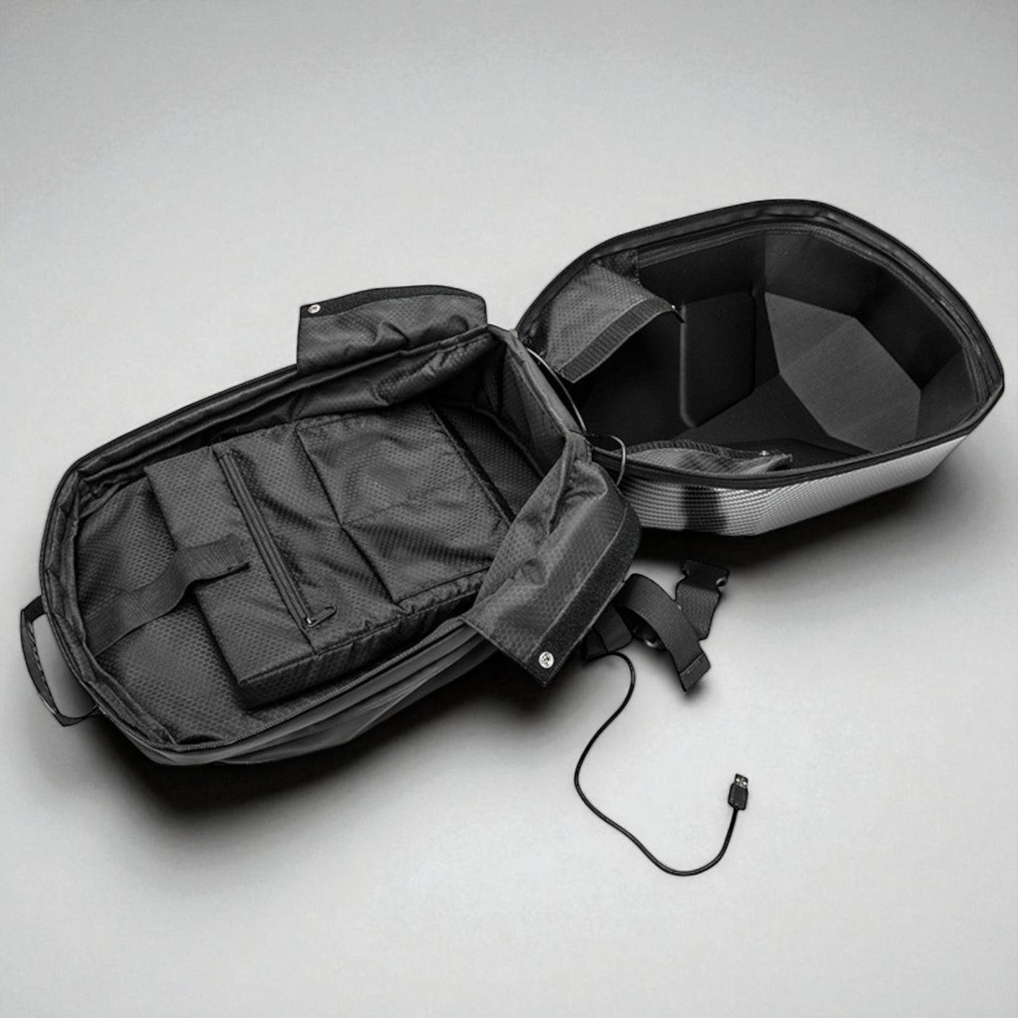 LUMINOUS MOTORCYCLE HELMET BACKPACK